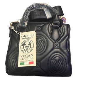💥glad sale today only .. Valentino Orlandi Black Crossbody Bag